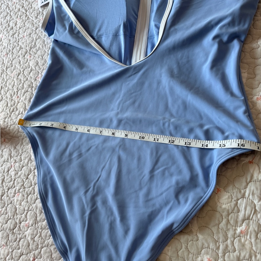 Old Navy NWT One Piece Bathing Suit with Zip, scoop back, L . Sporty and Sexy! - Picture 13 of 13